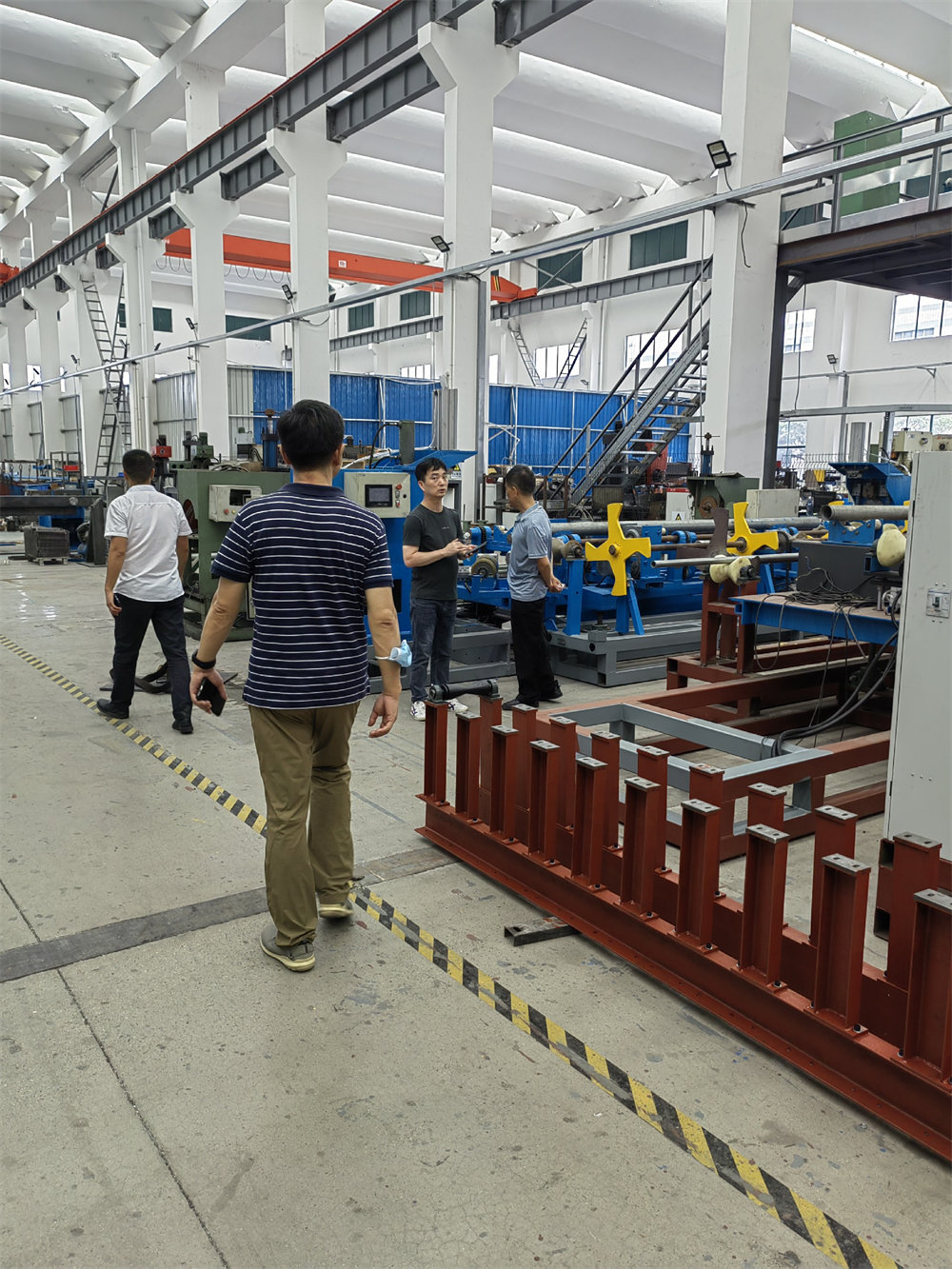 A warm welcome to clients from China Construction Fourth Engineering Bureau for their company visit2