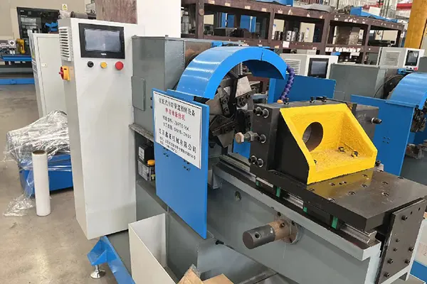 Features of the Small S8139 Type Pipe Threader Features of the Small S8139 Type Pipe Threader